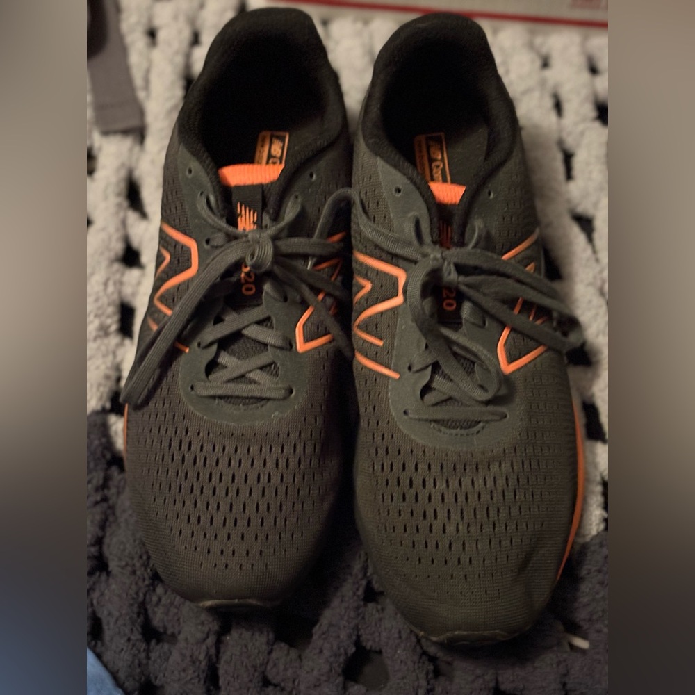 'New Balance' Men's 520v8 Running Shoe - Black / Hot Marigold Size 11.5 E width